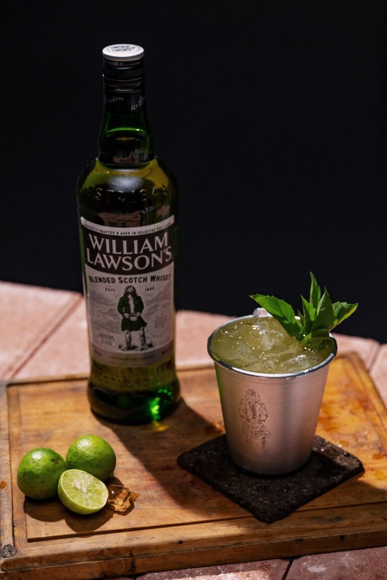 ¿Cómo mezclar whisky para hacer cócteles únicos este spring break?