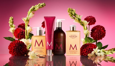 MOROCCANOIL® AMPLÍA LA LÍNEA CORPORAL CON UNA NUEVA FRAGANCIA: DAHLIA ROUGE