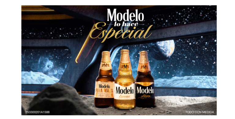 CERVEZA MODELO RESCATA A MEXICANOS PERDIDOS EN LA LUNA