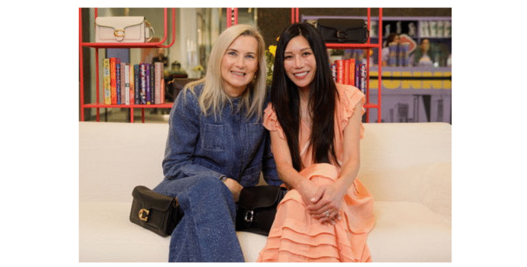 Coach anuncia alianza con el club de lectura Gen Z de Hello Sunshine: «SUNNIE READS»