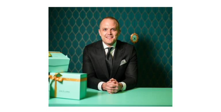 Oriflame celebra su 35 aniversario en México Una historia de personas, de logros, de sueños compartidos llenos de pasión.