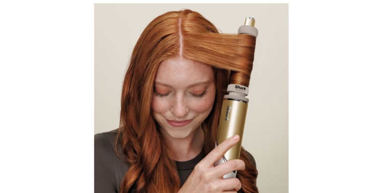 Calor, humedad y frizz: la guía para sobrevivir al verano sin sacrificar un buen hair day