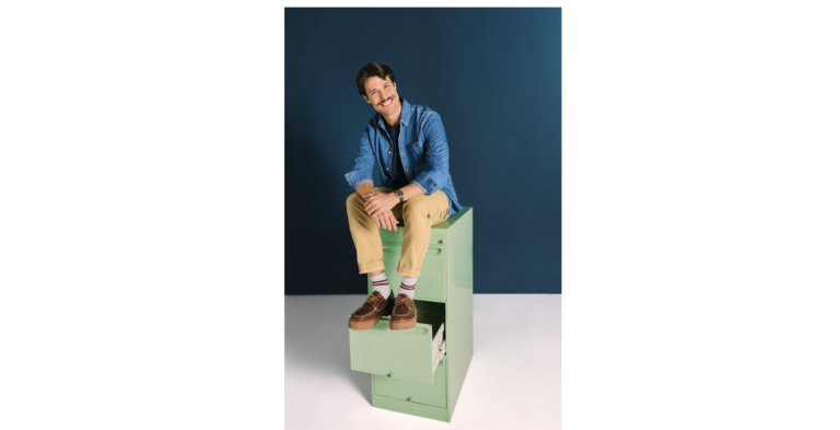 Back to Casual: El chino vuelve al centro del estilo masculino