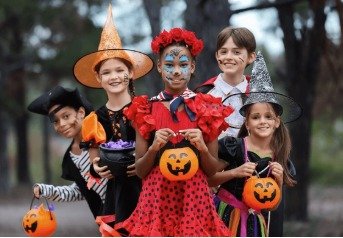 Entre disfraces y maquillaje de Halloween, WaterWipes cuida la piel de toda la familia